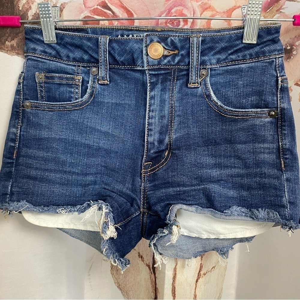 Size 0 AE high rise shorts